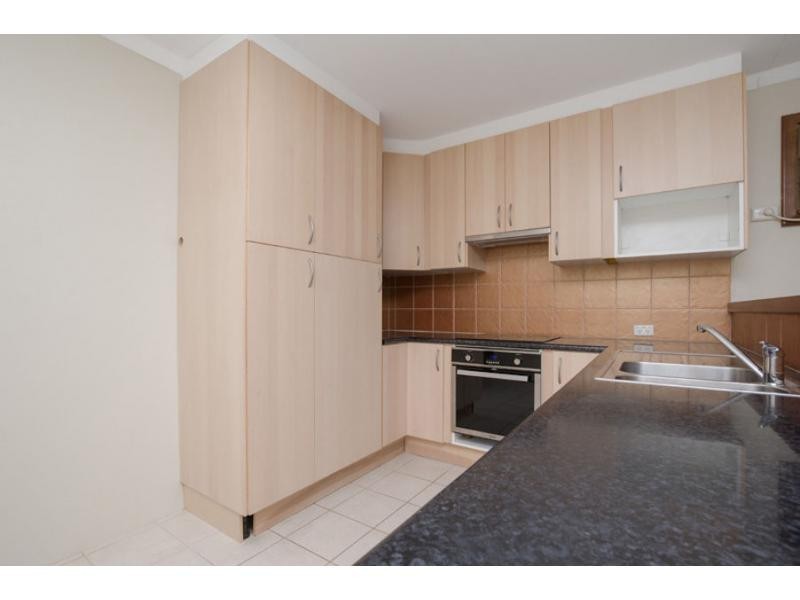 25 Weir Crescent, Beckenham WA 6107