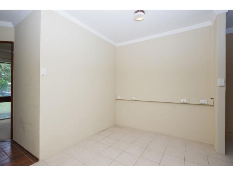 25 Weir Crescent, Beckenham WA 6107