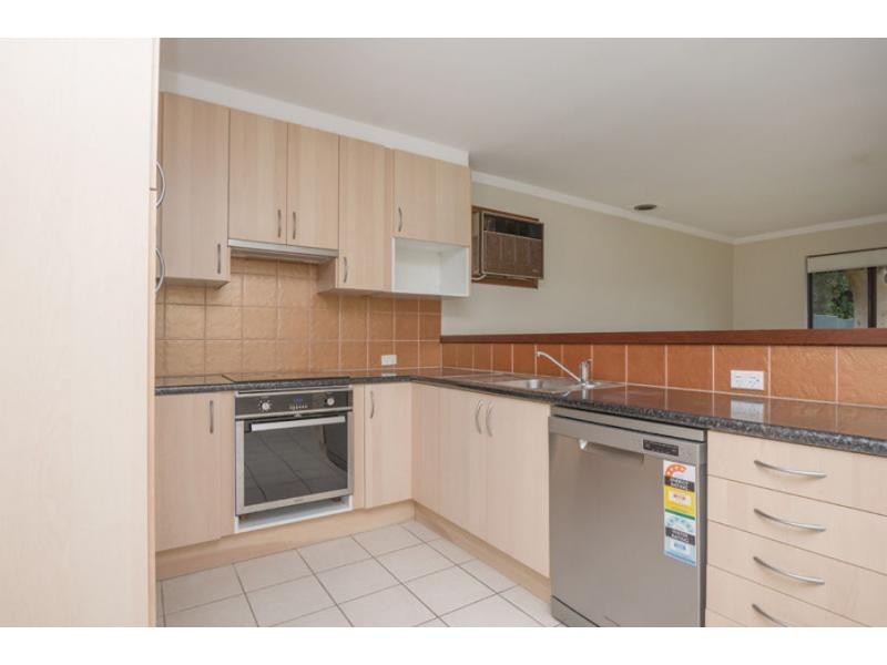 25 Weir Crescent, Beckenham WA 6107