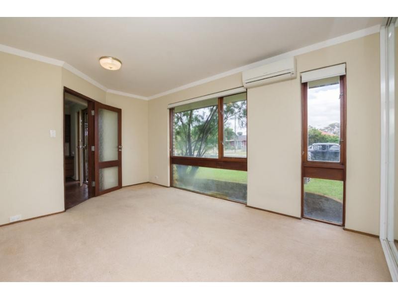 25 Weir Crescent, Beckenham WA 6107