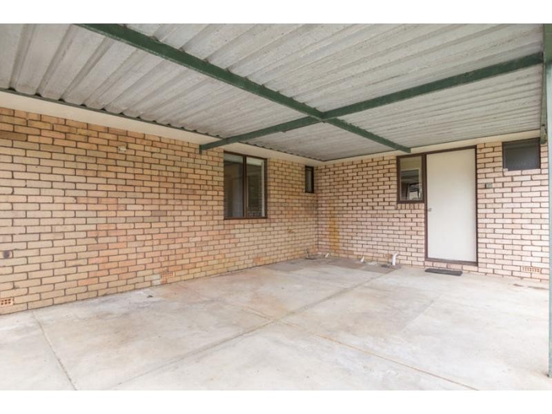 25 Weir Crescent, Beckenham WA 6107