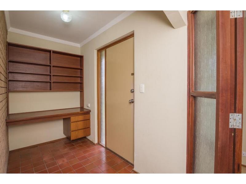 25 Weir Crescent, Beckenham WA 6107