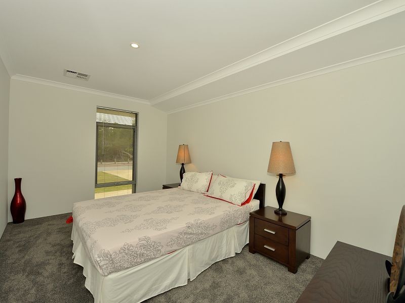 41 Len Howard Drive, Erskine WA 6210