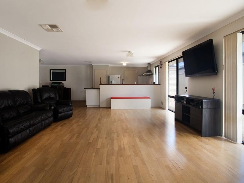 17 Monivae Vista, Tapping WA 6065