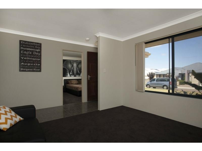 17 Monivae Vista, Tapping WA 6065