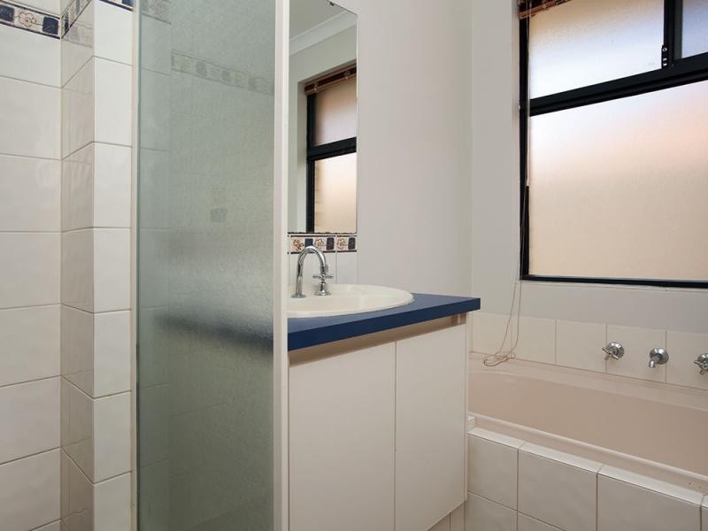 17 Monivae Vista, Tapping WA 6065