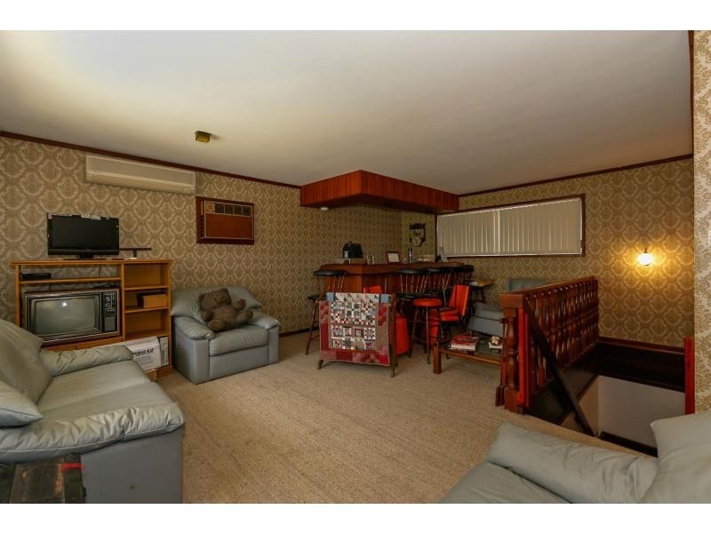 57 Arnott Street, Trigg WA 6029