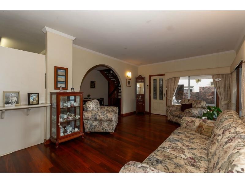 57 Arnott Street, Trigg WA 6029