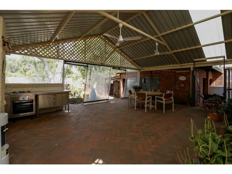 57 Arnott Street, Trigg WA 6029