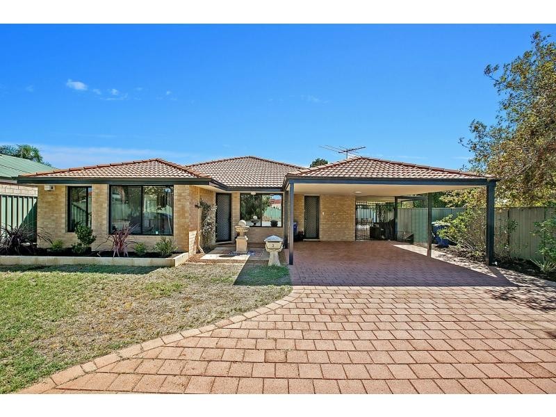 2 Beswick Gardens, Atwell WA 6164