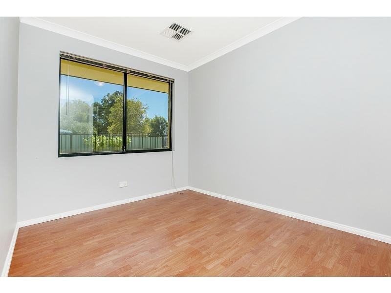 2 Beswick Gardens, Atwell WA 6164