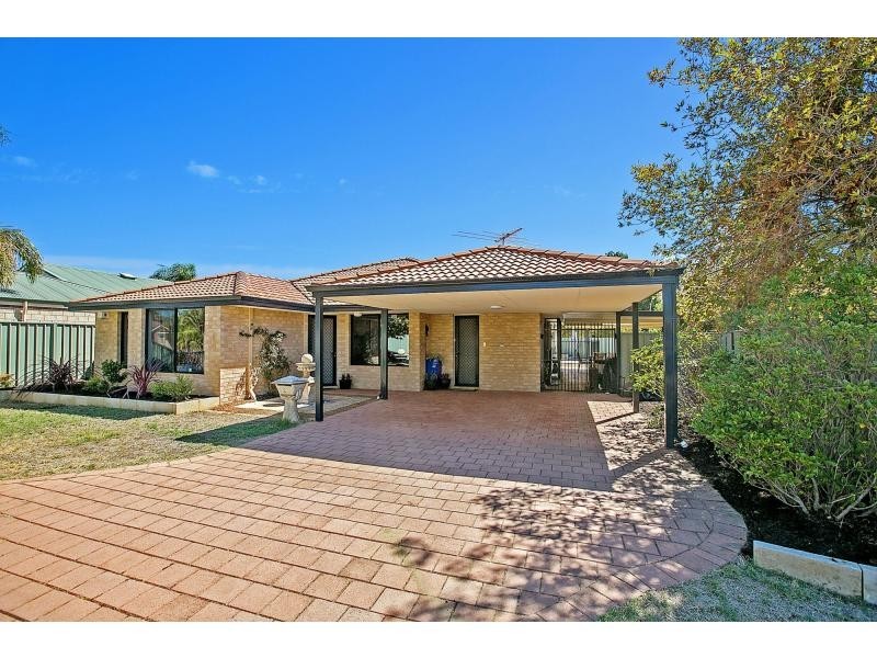 2 Beswick Gardens, Atwell WA 6164