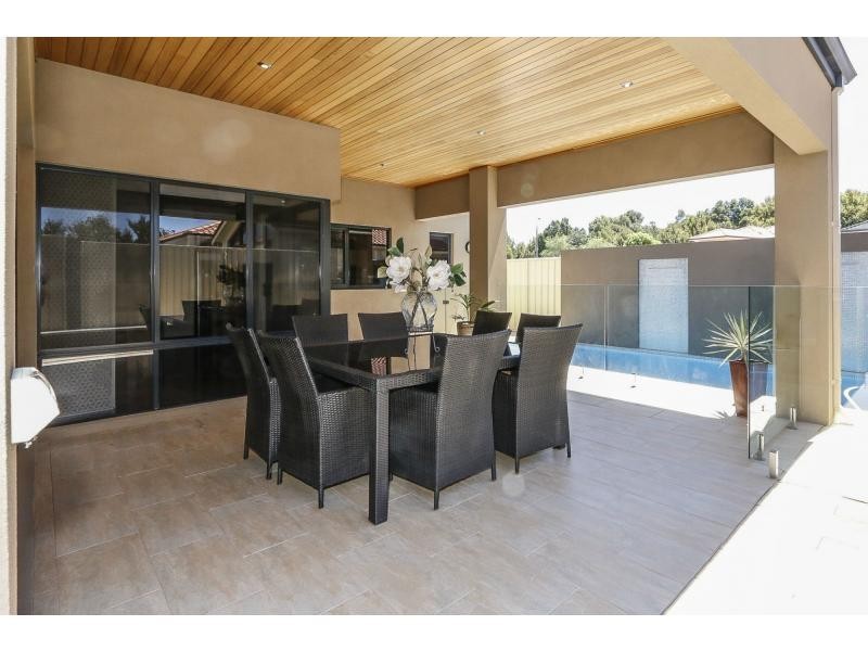 28 Talia Drive, Stirling WA 6021