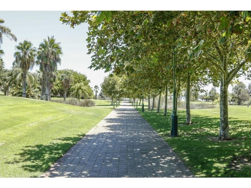 28 Talia Drive, Stirling WA 6021