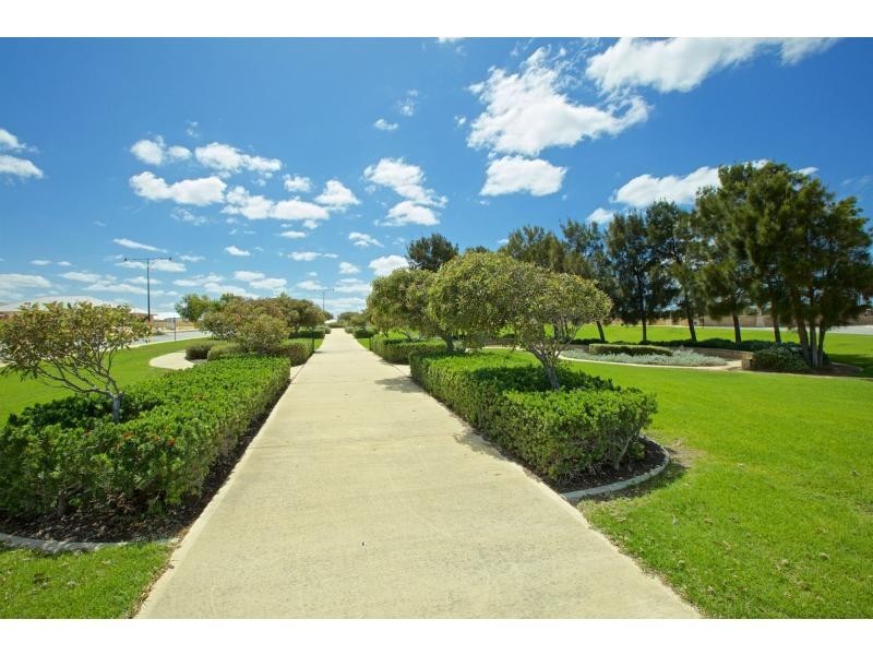 39 Montebello Boulevard, Two Rocks WA 6037