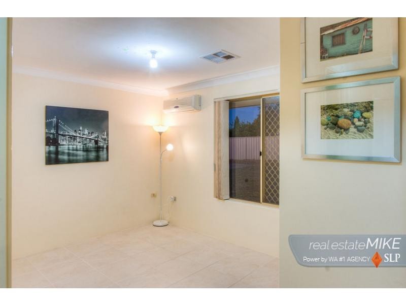 5 Flanders Place, Alexander Heights WA 6064