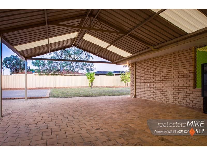 5 Flanders Place, Alexander Heights WA 6064