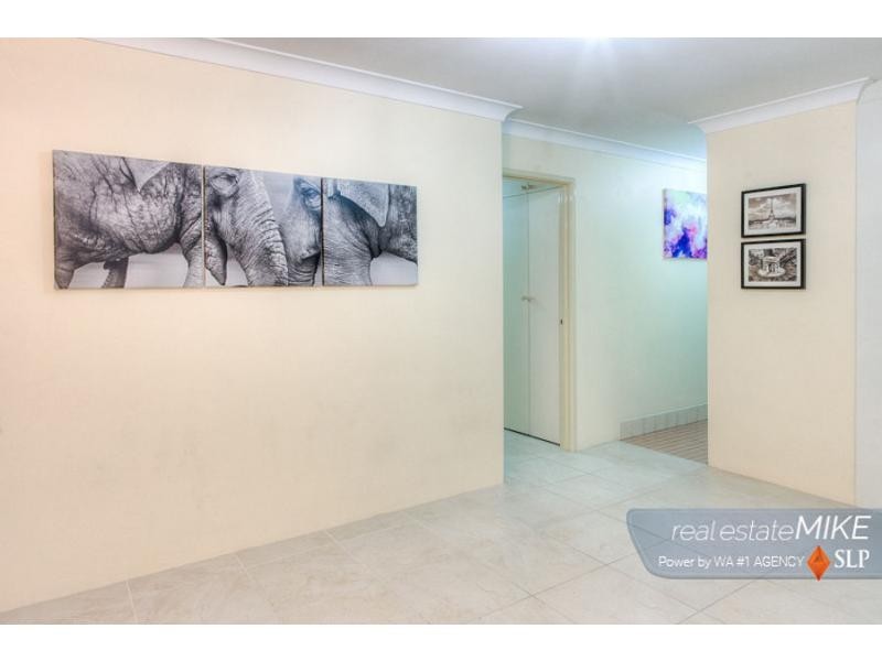 5 Flanders Place, Alexander Heights WA 6064