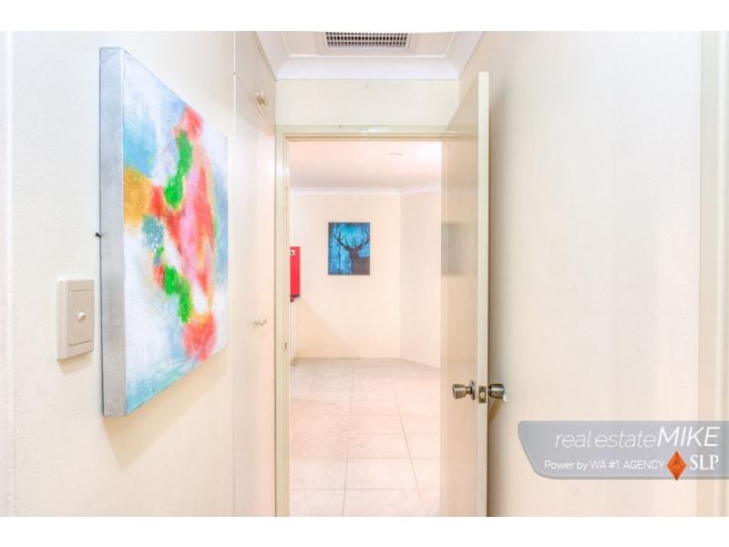 5 Flanders Place, Alexander Heights WA 6064