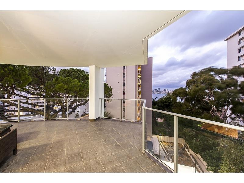 4/152 Mill Point Road, South Perth WA 6151