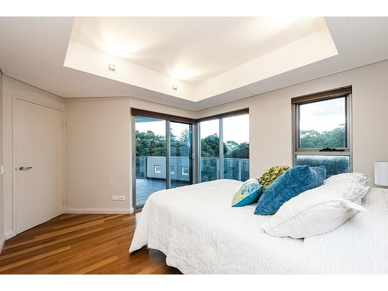 4/152 Mill Point Road, South Perth WA 6151