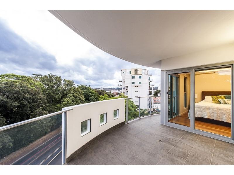4/152 Mill Point Road, South Perth WA 6151