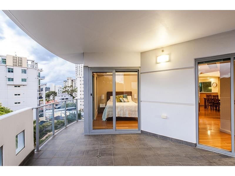 4/152 Mill Point Road, South Perth WA 6151