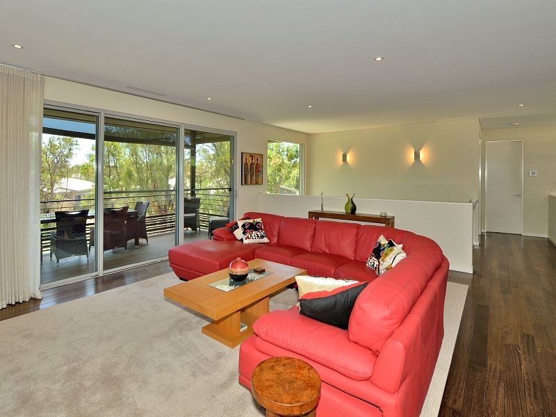 5 Cassowary Crescent, Coodanup WA 6210