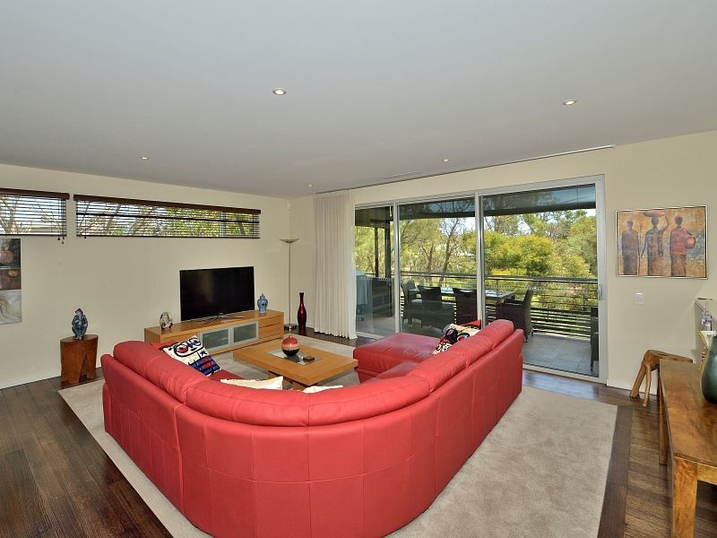 5 Cassowary Crescent, Coodanup WA 6210