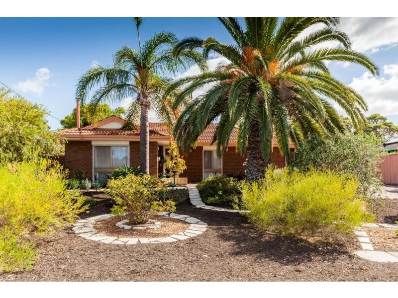 10 Rudall Way, Padbury WA 6025