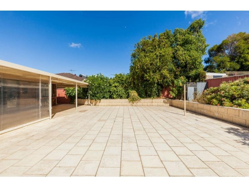 10 Rudall Way, Padbury WA 6025