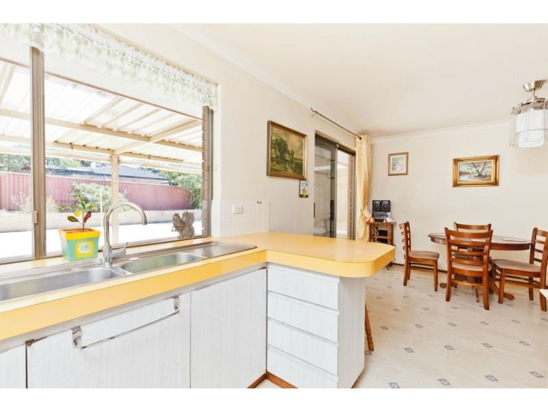 10 Rudall Way, Padbury WA 6025