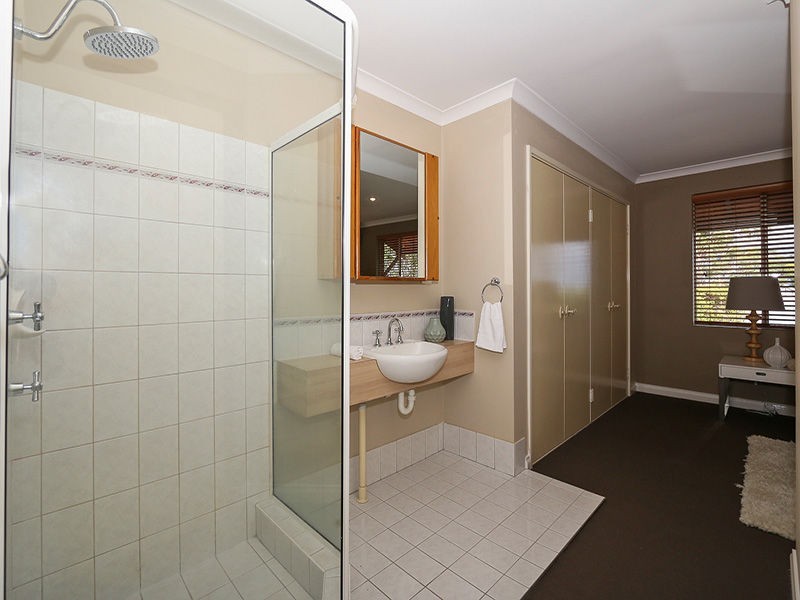 3/5 Conroy Street, Maylands WA 6051