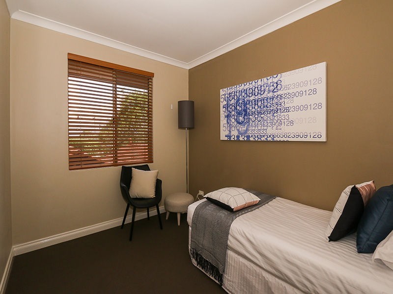 3/5 Conroy Street, Maylands WA 6051