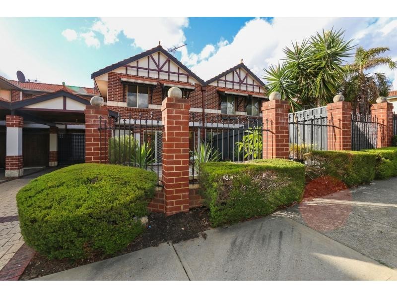 3/5 Conroy Street, Maylands WA 6051