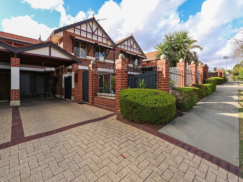 3/5 Conroy Street, Maylands WA 6051