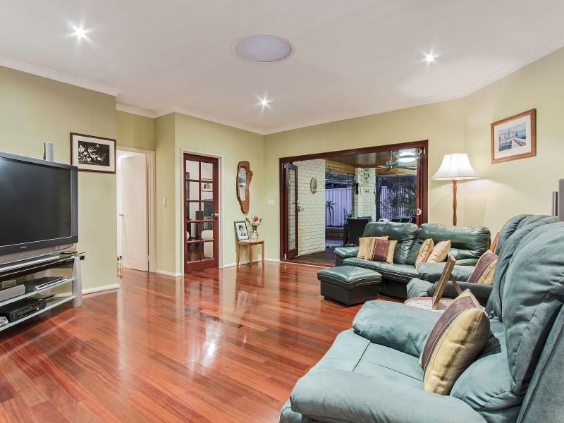 26 Harrington Waters Drive, Waikiki WA 6169