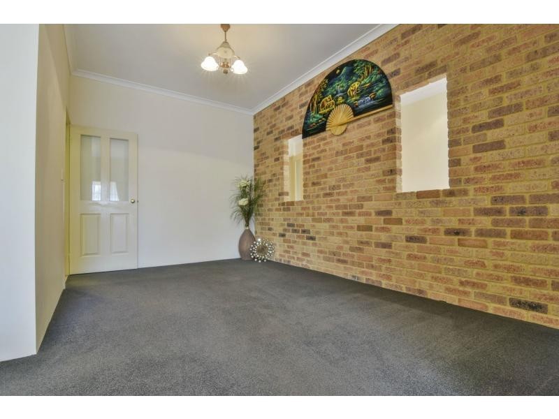 8 Lapwing Road, Coodanup WA 6210