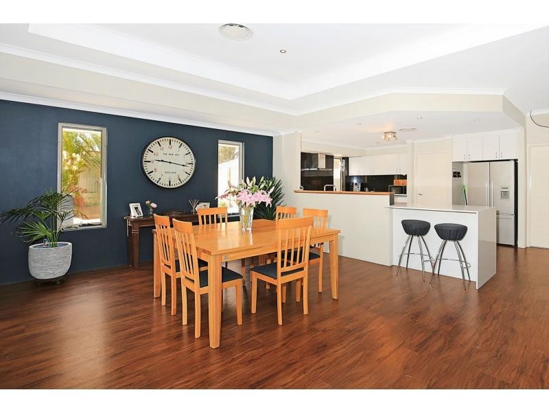 23 Ballard Meander, Lakelands WA 6180