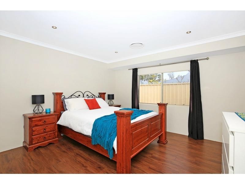 23 Ballard Meander, Lakelands WA 6180