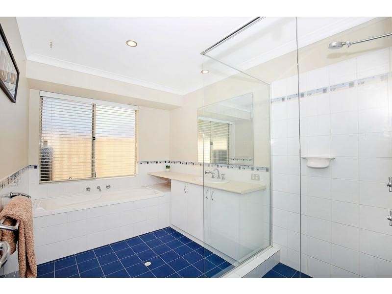 23 Ballard Meander, Lakelands WA 6180