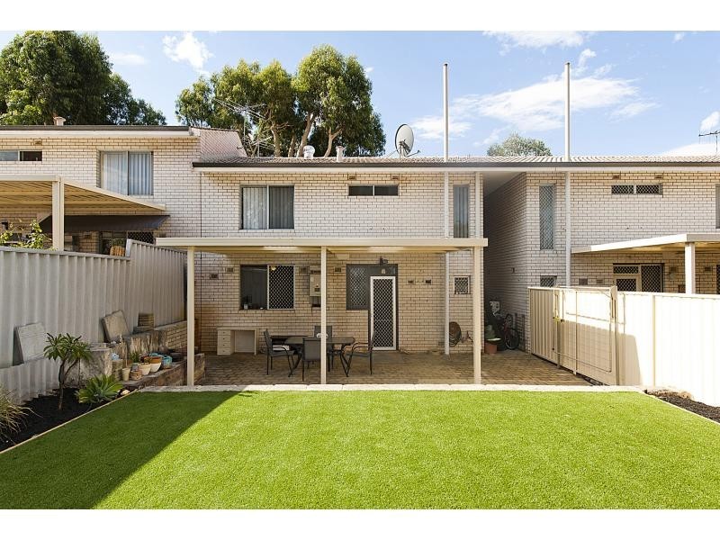 16f Wardlow Way, Balga WA 6061