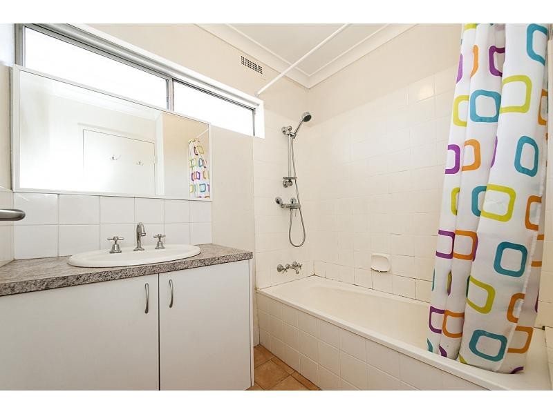 16f Wardlow Way, Balga WA 6061