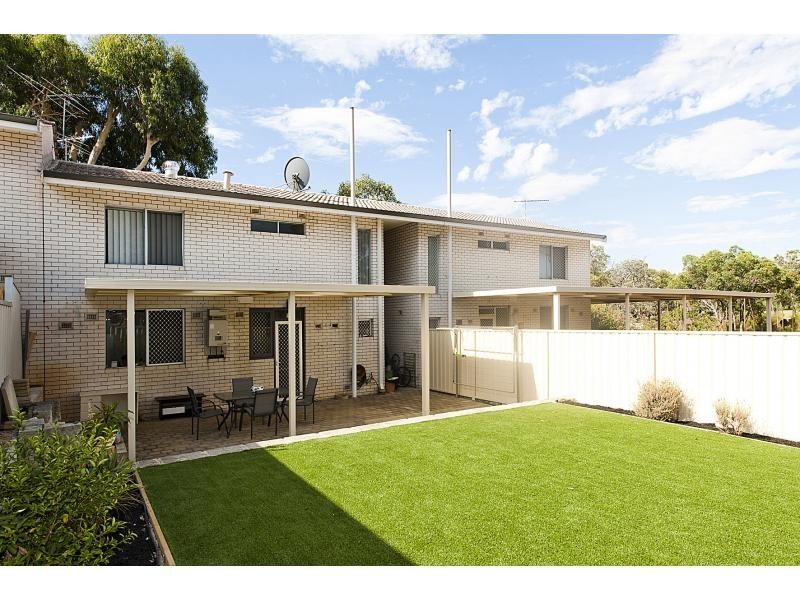 16f Wardlow Way, Balga WA 6061