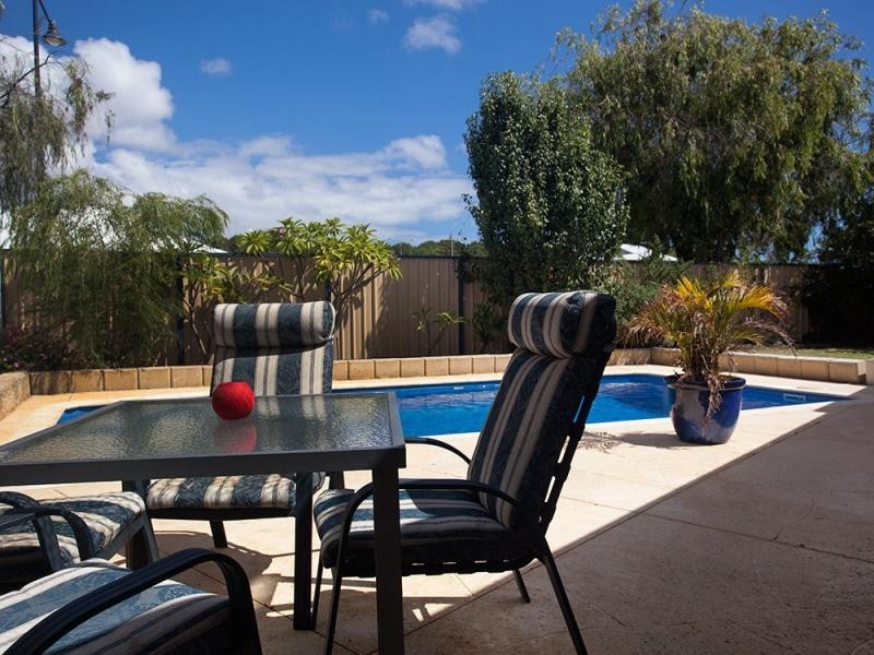 5 Grallina Way, Tapping WA 6065