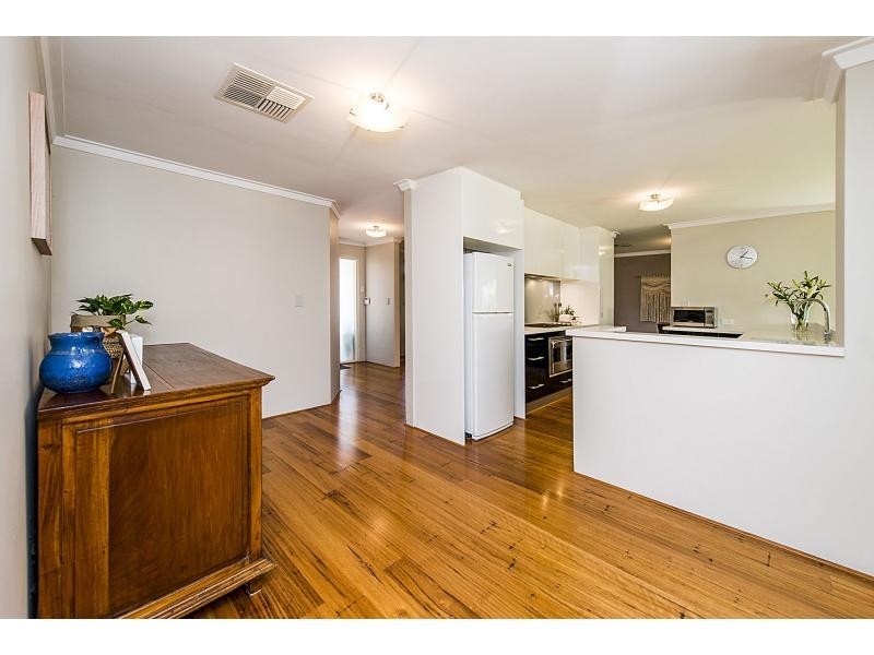 11 Fitzgerald Court, Kingsley WA 6026