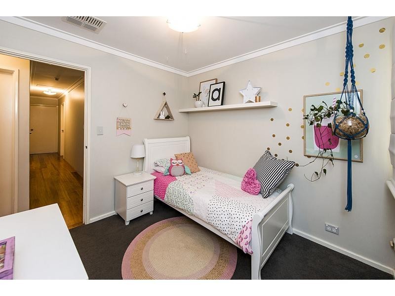 11 Fitzgerald Court, Kingsley WA 6026