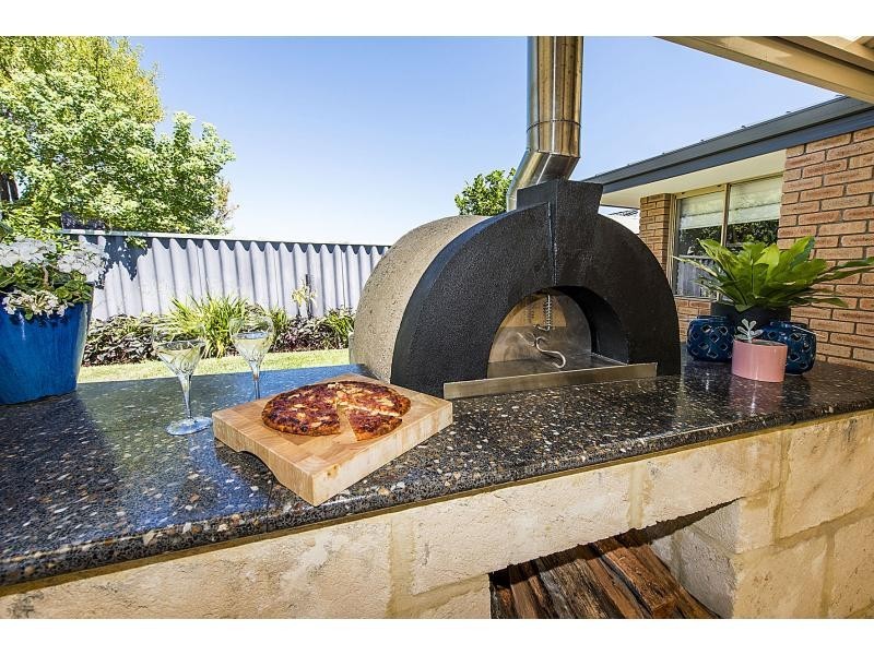 11 Fitzgerald Court, Kingsley WA 6026