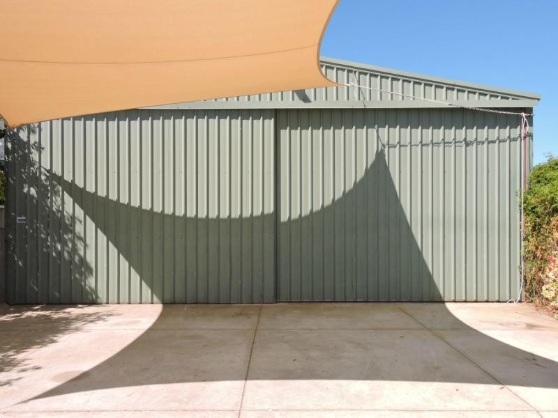 33 June Road, Safety Bay WA 6169