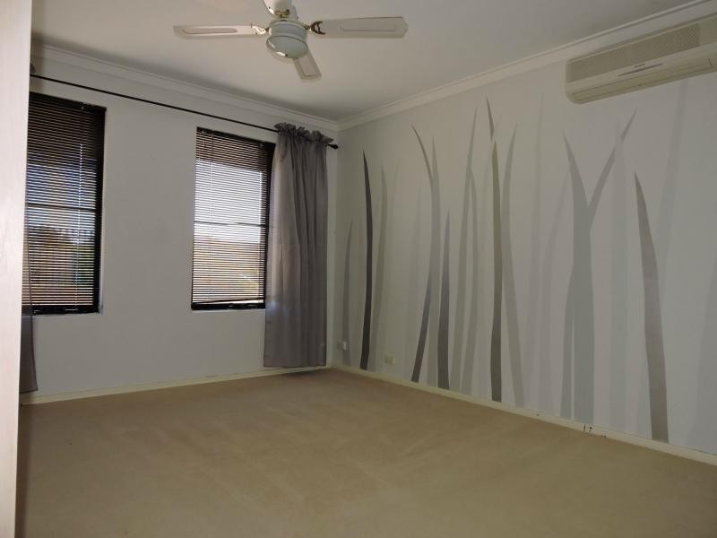 33 June Road, Safety Bay WA 6169